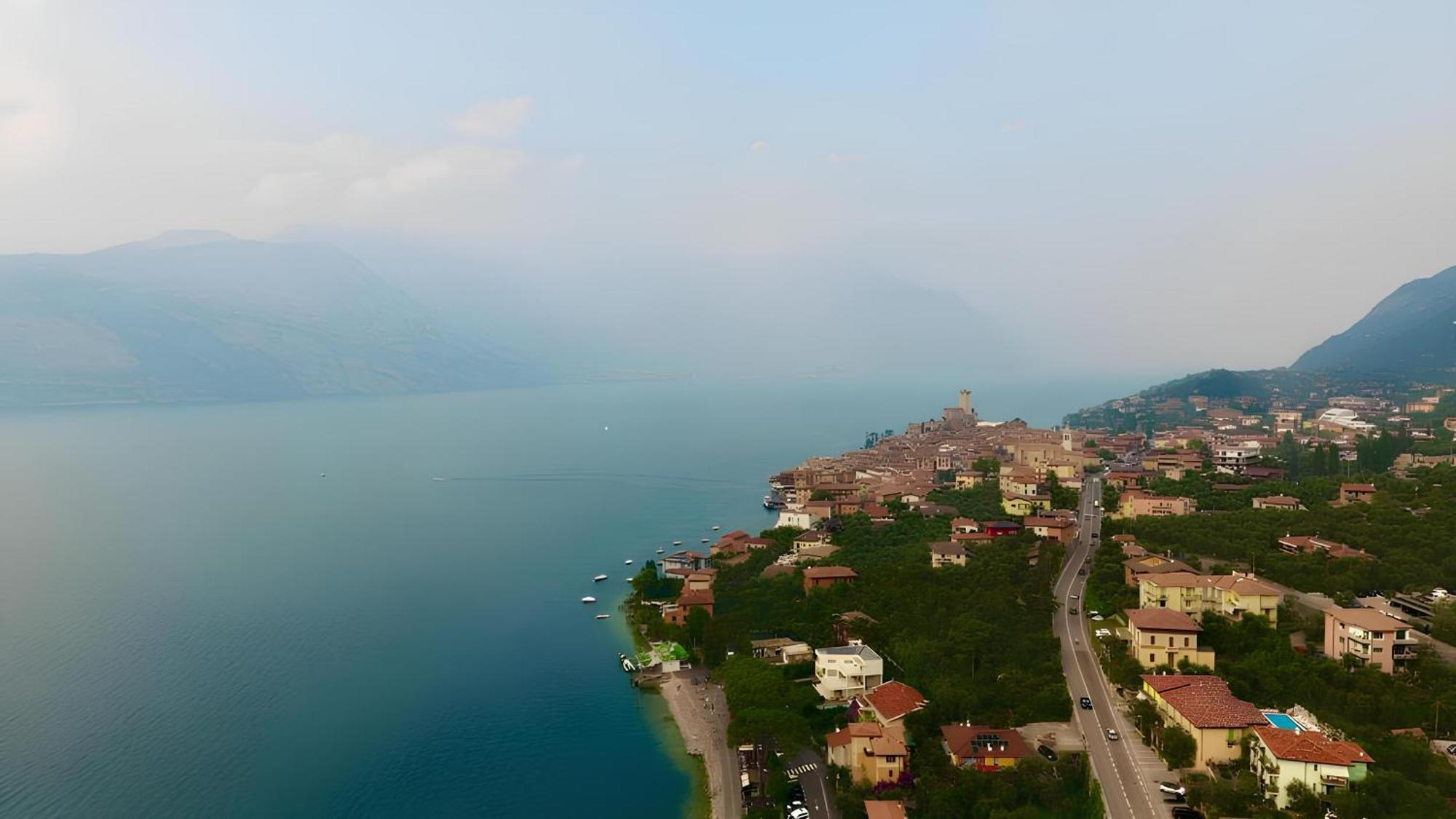 Appartamento Perla Del Lago - Enchanting Lake View Malcesine Exterior photo